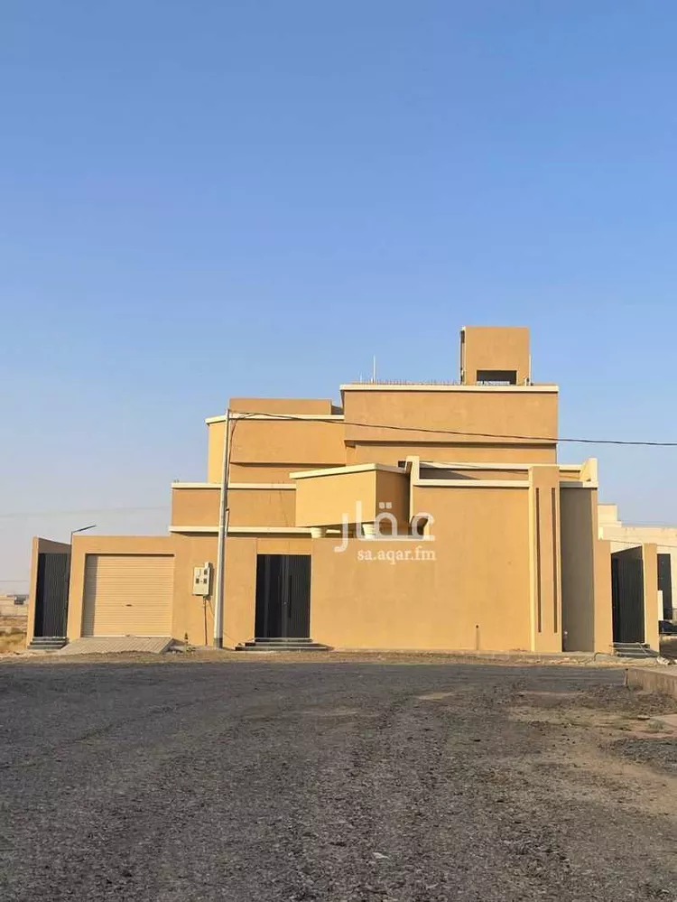 فيلا للبيع في شارع 6046623, حي مخطط الاراض البيضاء1, مدينة ثادق, منطقة الرياض