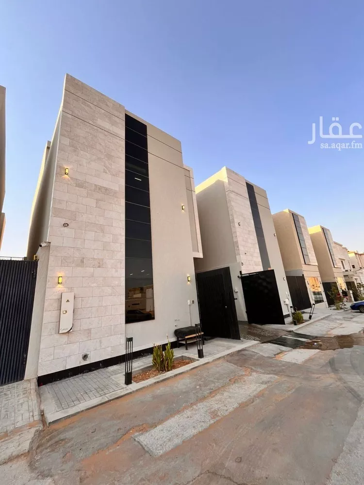 فيلا للبيع في شارع أبي العباس الصقلي, حي المهدية, مدينة الرياض, منطقة الرياض