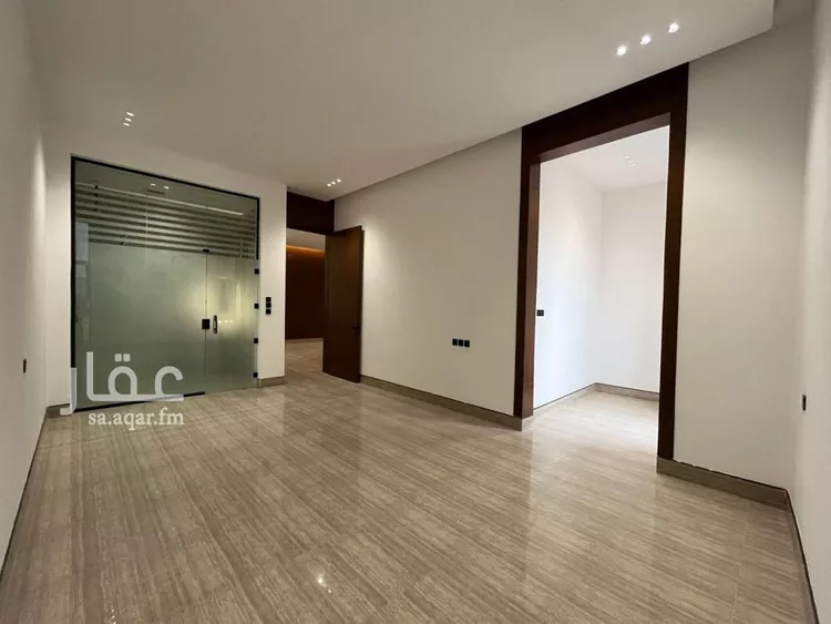فيلا للبيع في شارع أبي الحسن الأسفرائيني, حي المهدية, مدينة الرياض, منطقة الرياض 15