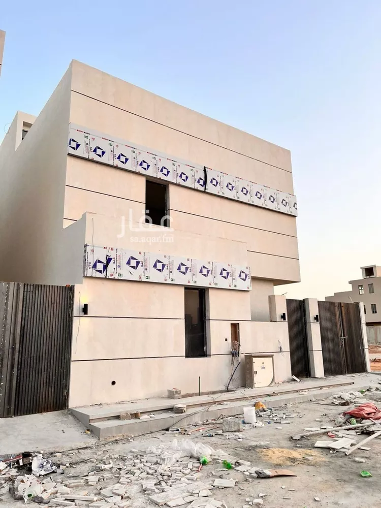 فيلا للبيع في شارع أبي الحسن الأسفرائيني, حي المهدية, مدينة الرياض, منطقة الرياض صورة 5