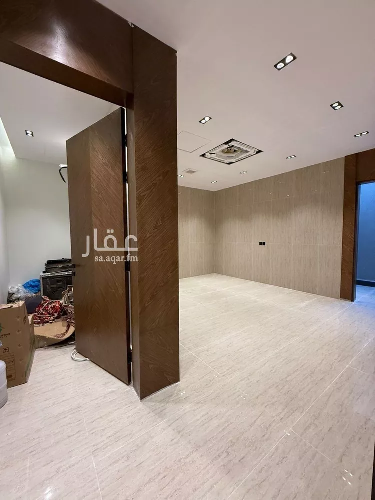 فيلا للبيع في شارع أبي الحسن الأسفرائيني, حي المهدية, مدينة الرياض, منطقة الرياض 8