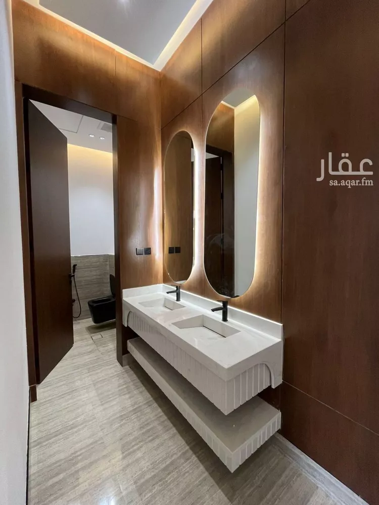 فيلا للبيع في شارع أبي الحسن الأسفرائيني, حي المهدية, مدينة الرياض, منطقة الرياض 7