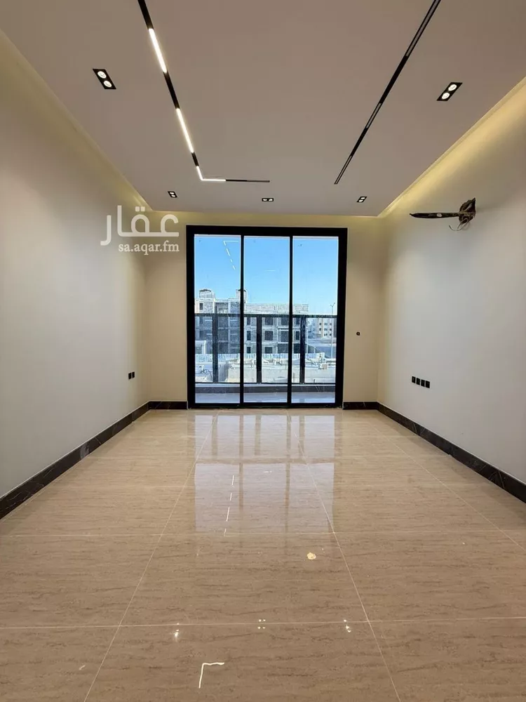 فيلا للبيع في شارع أبي الحسن الأسفرائيني, حي المهدية, مدينة الرياض, منطقة الرياض 13