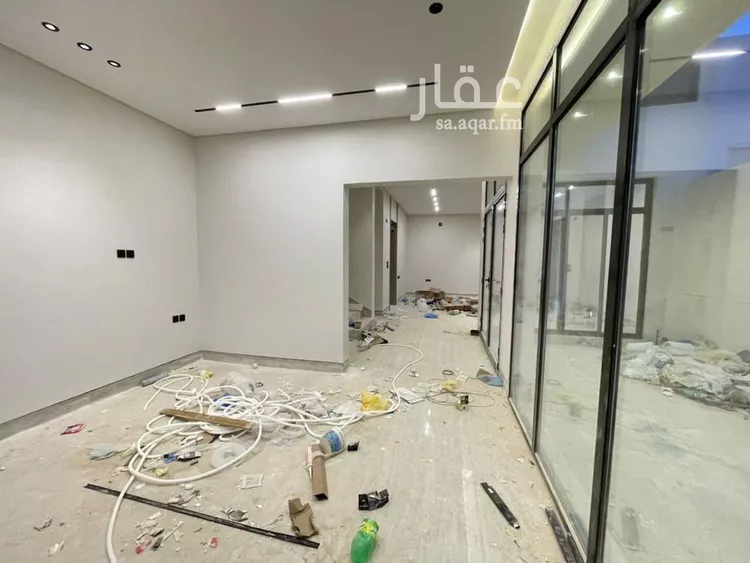 فيلا للبيع في شارع السيل الكبير, حي المهدية, مدينة الرياض, منطقة الرياض صورة 5