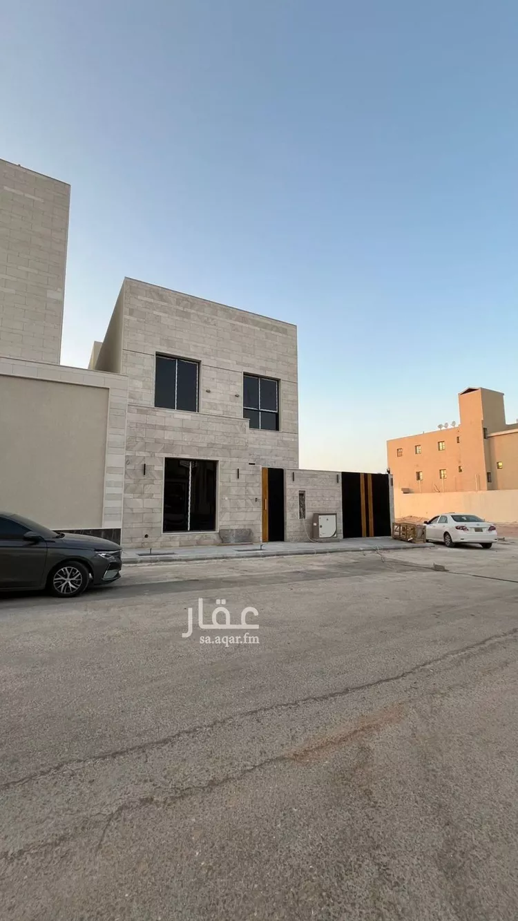 فيلا للبيع في شارع محمد بن أحمد الفاسي, حي المهدية, مدينة الرياض, منطقة الرياض صورة 2