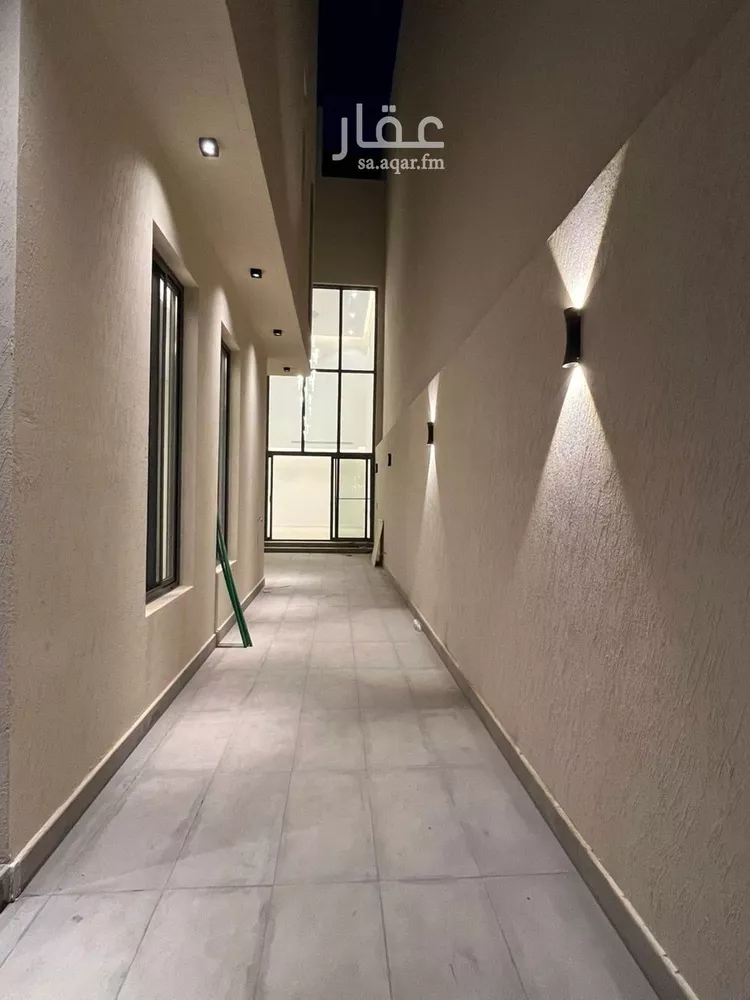 فيلا للبيع في شارع ابي الشيخ الاصبهاني, حي المهدية, مدينة الرياض, منطقة الرياض صورة 2