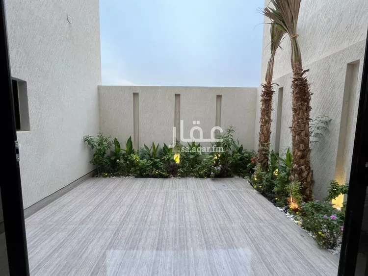 فيلا للبيع في شارع أبي الحسن الأسفرائيني, حي المهدية, مدينة الرياض, منطقة الرياض 24
