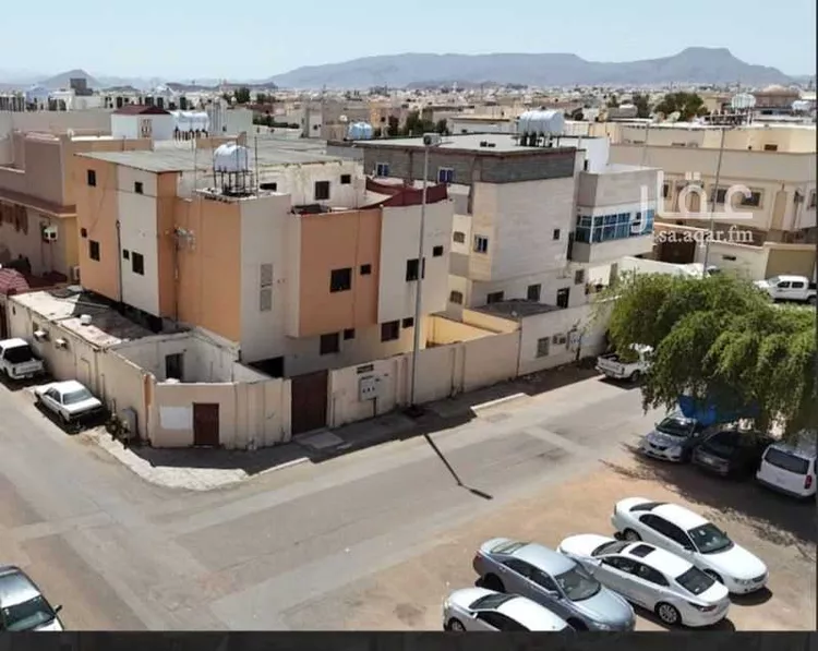 عمارة للبيع في شارع انس ابن فضالة ، حي الدفاع ، المدينة المنورة ، منطقة المدينة المنورة