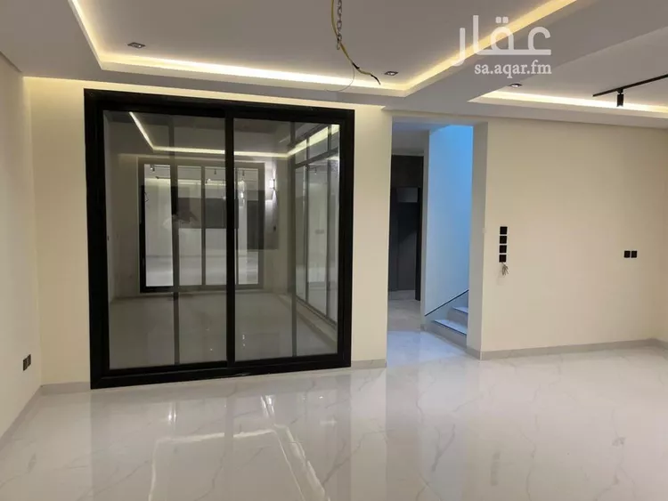 فيلا للبيع في شارع ابن أبي الشكر الفلكي, حي المهدية, مدينة الرياض, منطقة الرياض صورة 5