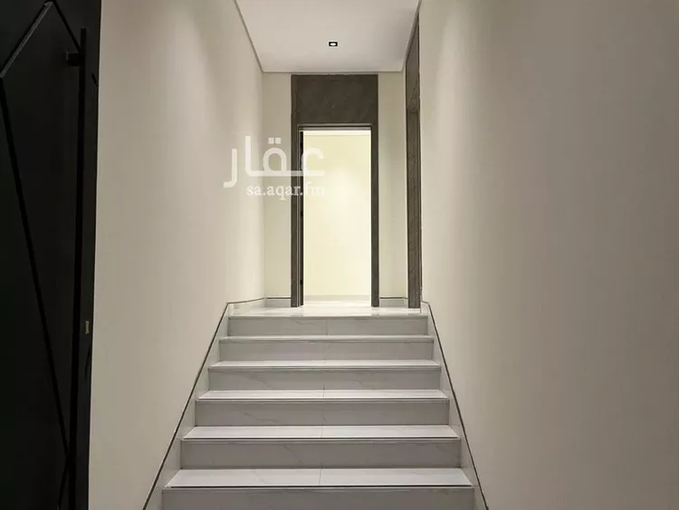 فيلا للبيع في شارع ابن أبي الشكر الفلكي, حي المهدية, مدينة الرياض, منطقة الرياض صورة 2