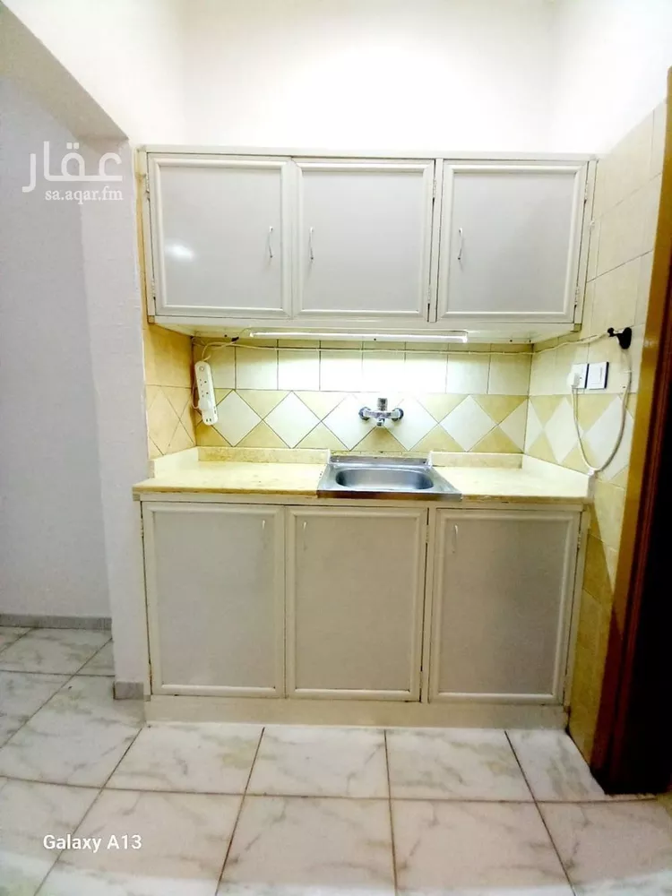 شقة للإيجار في شارع الأمير عبدالمحسن بن عبدالعزيز, حي الملز, مدينة الرياض, منطقة الرياض 6