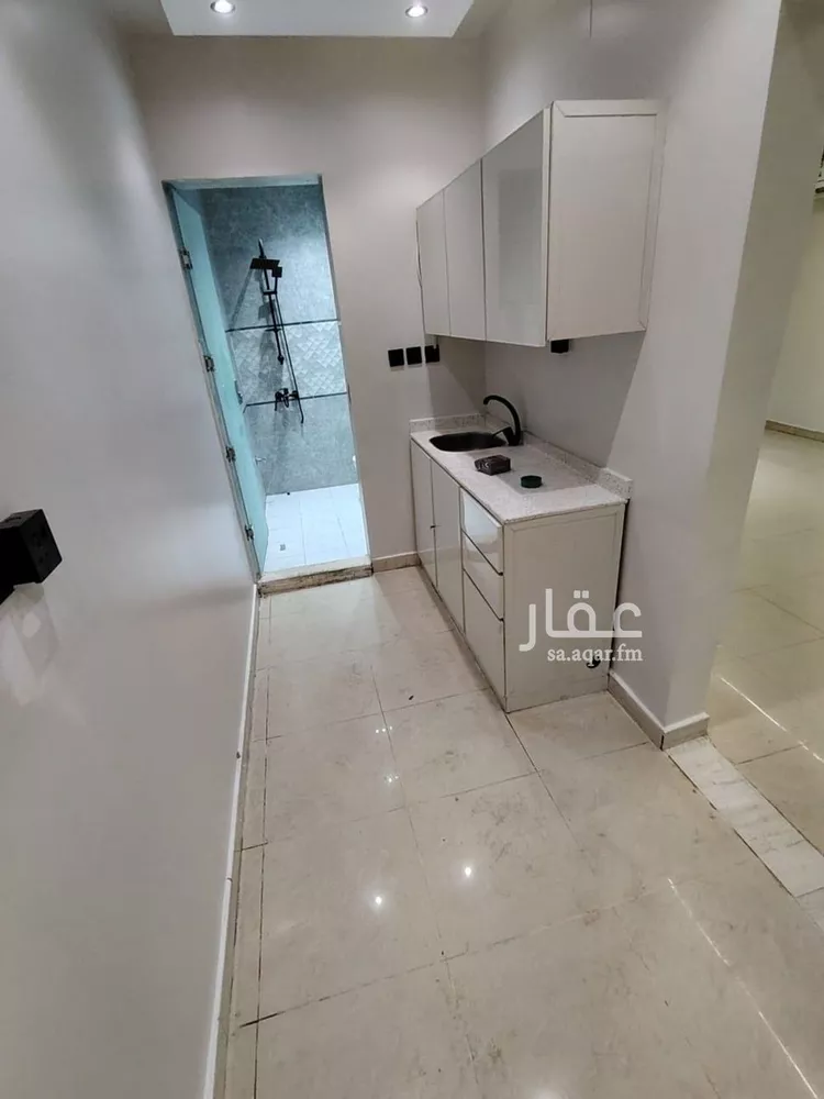 شقة للإيجار في شارع عبدالله بن شهيوين, حي الملقا, مدينة الرياض, منطقة الرياض 8