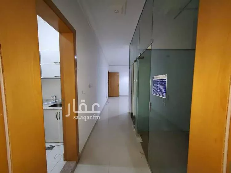 مكتب تجاري للإيجار في شارع الامير محمد ابن سلمان ابن عبدالعزيز, حي العقيق, مدينة الرياض, منطقة الرياض 1 صورة