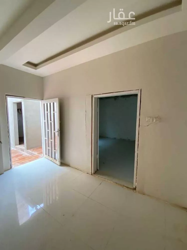 فيلا للبيع في شارع العجير السلولي, حي العريجاء الأوسط, مدينة الرياض, منطقة الرياض صورة 2