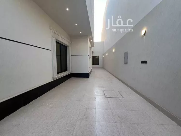 فيلا للبيع في شارع بدرالدين المرجاني, حي المهدية, مدينة الرياض, منطقة الرياض صورة 3