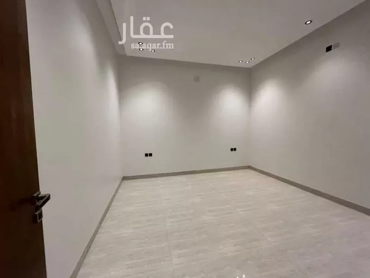 فيلا للبيع في شارع بدرالدين المرجاني, حي المهدية, مدينة الرياض, منطقة الرياض صورة 5