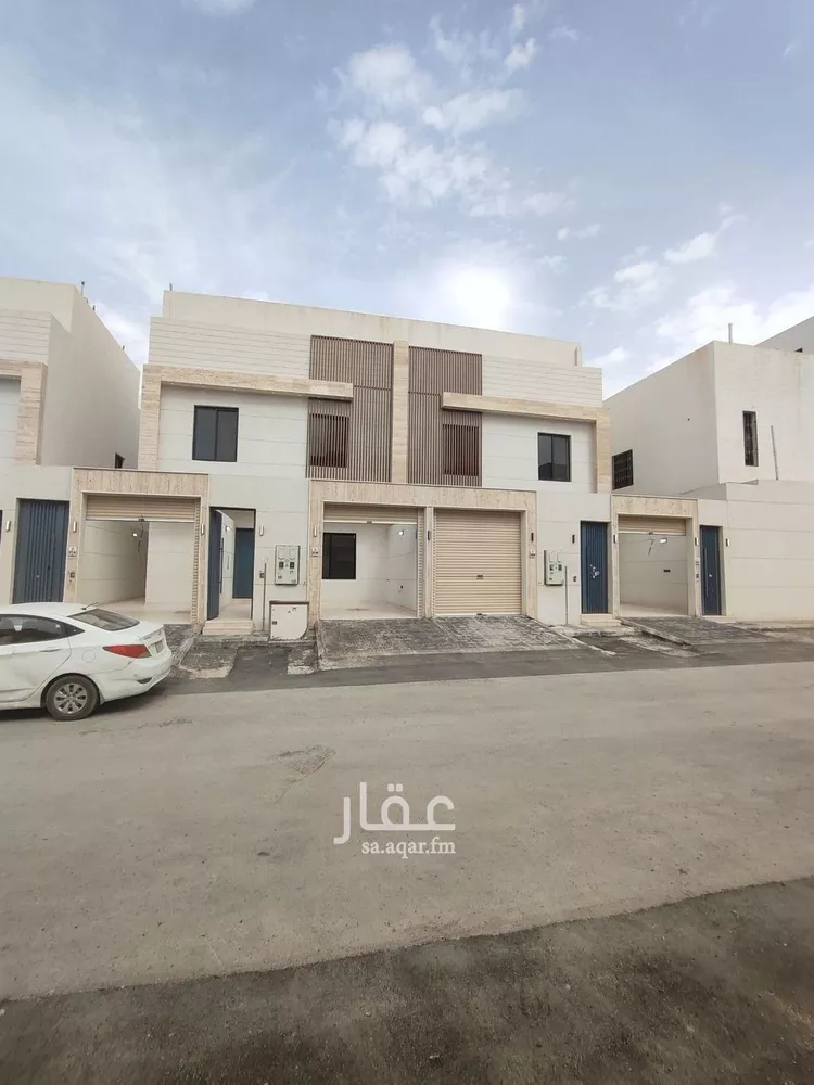 فيلا للبيع في شارع أحمد بن محمد العيالي, حي عكاظ, مدينة الرياض, منطقة الرياض