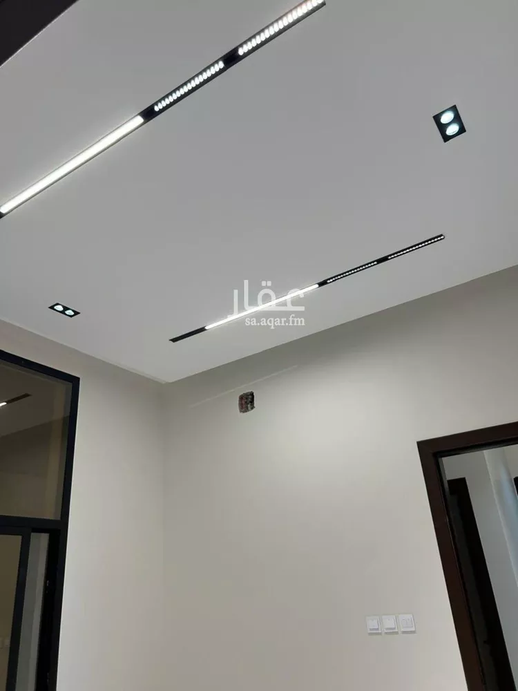 فيلا للبيع في شارع الحسامي, حي العريجاء الأوسط, مدينة الرياض, منطقة الرياض صورة 4