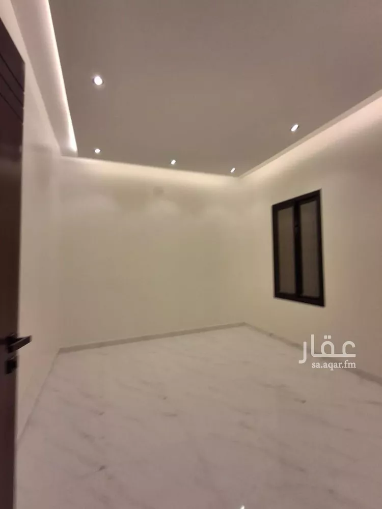 دور للبيع في شارع الامام البخاري, حي بدر, مدينة الرياض, منطقة الرياض صورة 3
