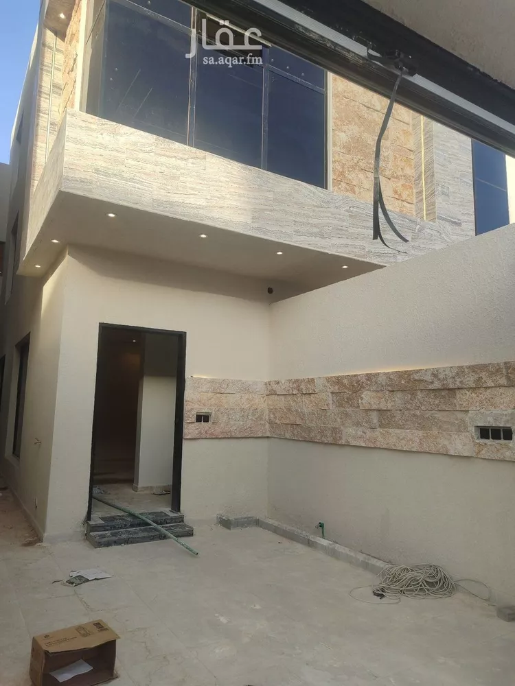 دور للبيع في شارع نجم الدين الأيوبي, حي العوالي, مدينة الرياض, منطقة الرياض صورة 3