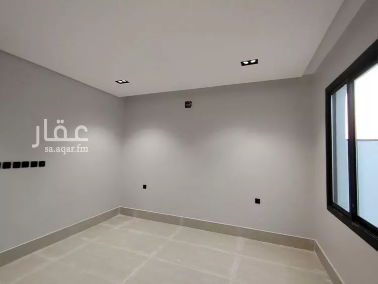 فيلا للبيع في شارع يعقوب بن أبي الفضل, حي عكاظ, مدينة الرياض, منطقة الرياض صورة 5