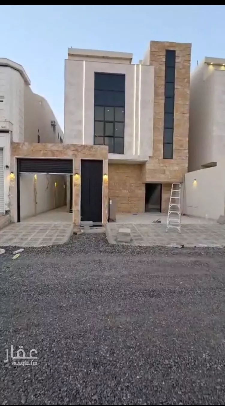 دور للبيع في شارع حسين سرحان, حي العوالي, مدينة الرياض, منطقة الرياض