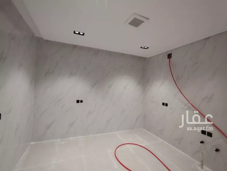 فيلا للبيع في شارع يعقوب بن أبي الفضل, حي عكاظ, مدينة الرياض, منطقة الرياض صورة 3
