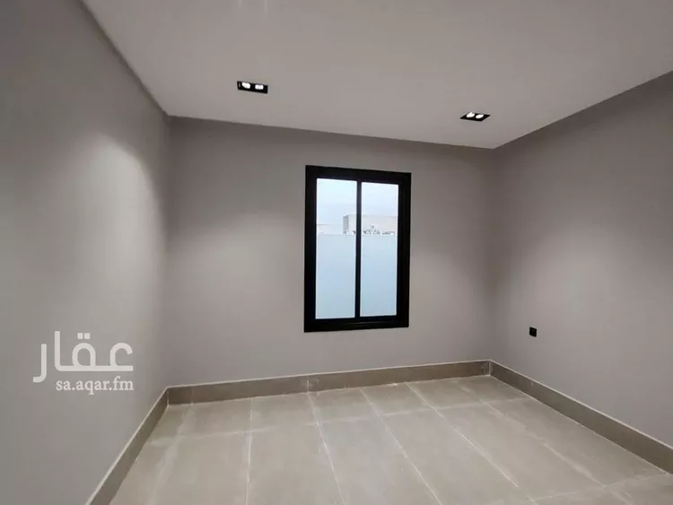 فيلا للبيع في شارع أحمد بن محمد العيالي, حي عكاظ, مدينة الرياض, منطقة الرياض صورة 4