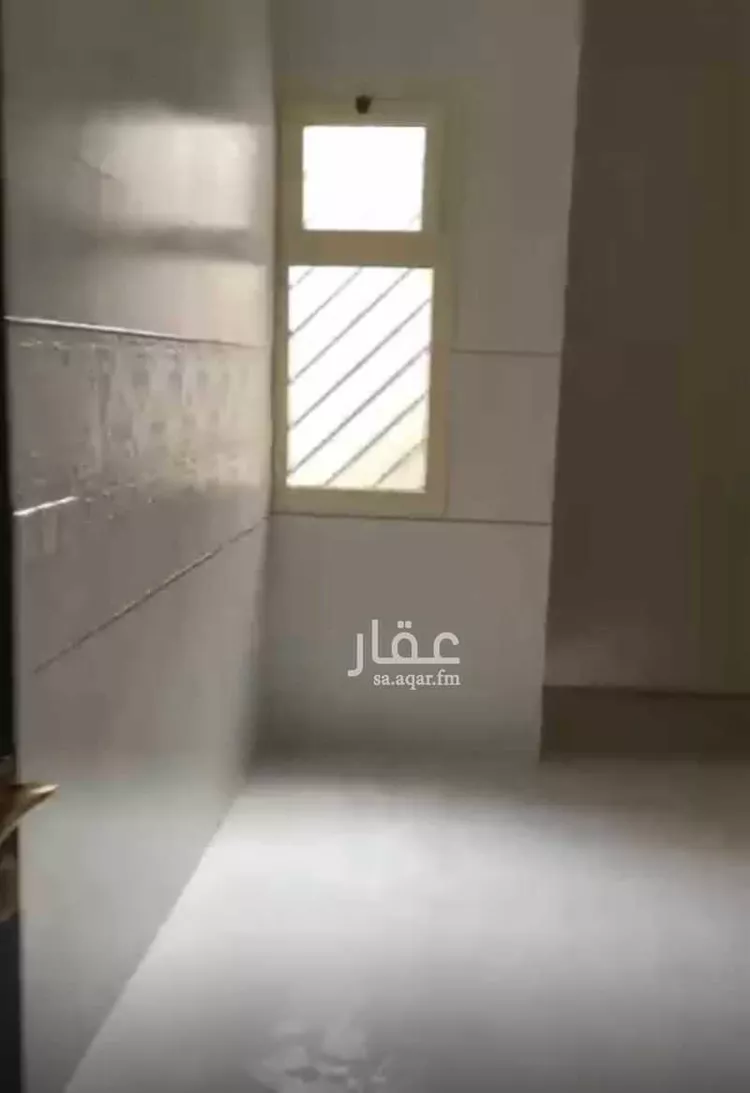 فيلا للبيع في شارع أبي الفضل الهاشمي, حي المهدية, مدينة الرياض, منطقة الرياض 11