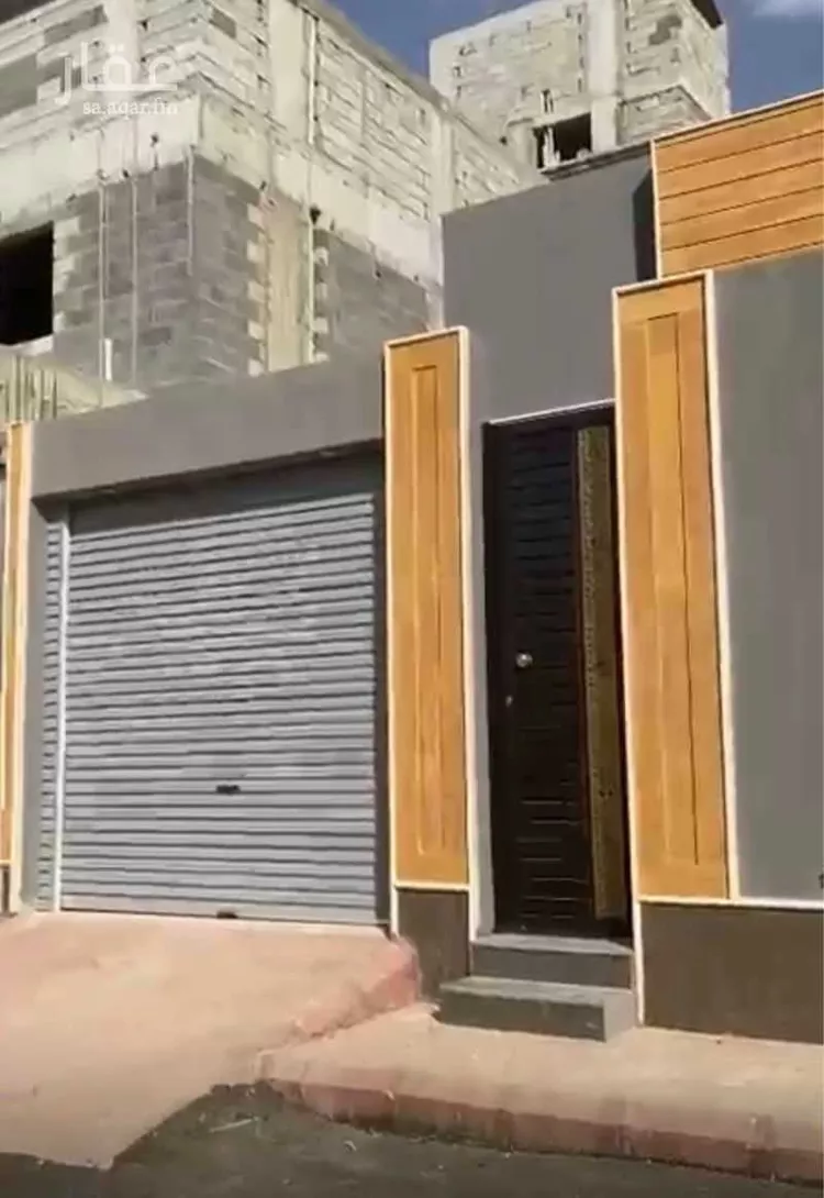 فيلا للبيع في شارع أبي الفضل الهاشمي, حي المهدية, مدينة الرياض, منطقة الرياض صورة 2