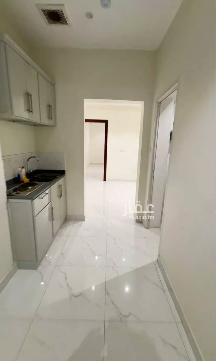 شقة للإيجار في شارع الشيخ حسن بن حسين بن علي, حي إشبيلية, مدينة الرياض, منطقة الرياض صورة 3