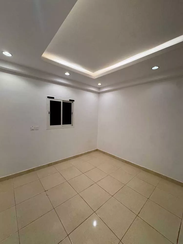 شقة للإيجار في شارع الشيخ حسن بن حسين بن علي, حي إشبيلية, مدينة الرياض, منطقة الرياض 1 صورة