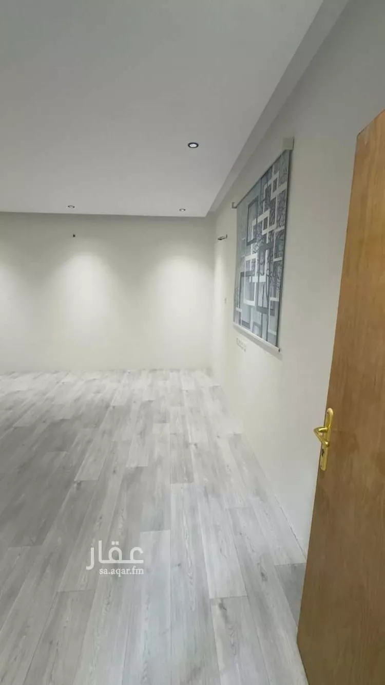 شقة للإيجار في شارع الشيخ حسن بن حسين بن علي, حي إشبيلية, مدينة الرياض, منطقة الرياض صورة 3