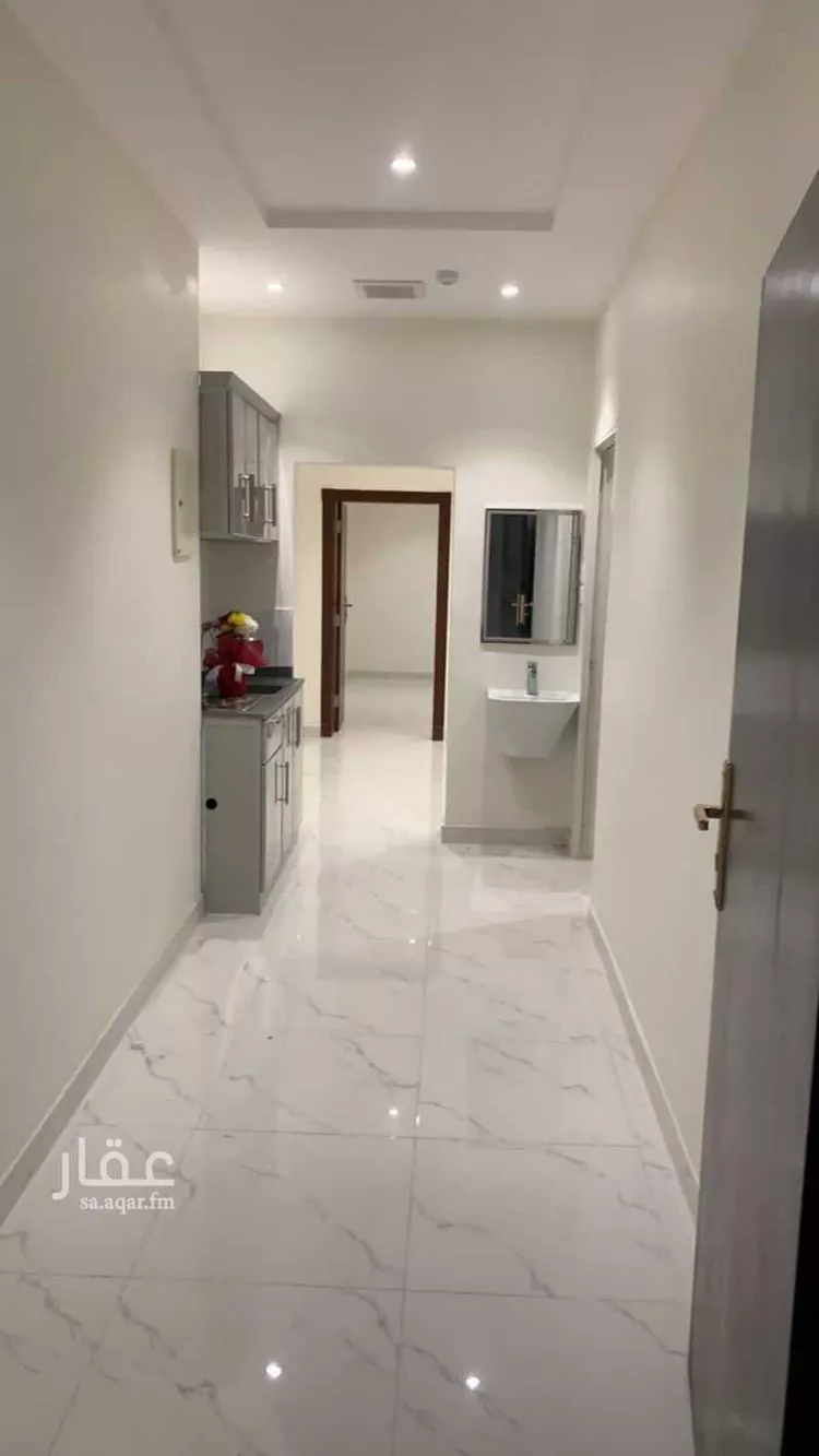 شقة للإيجار في شارع الشيخ حسن بن حسين بن علي, حي إشبيلية, مدينة الرياض, منطقة الرياض صورة 2