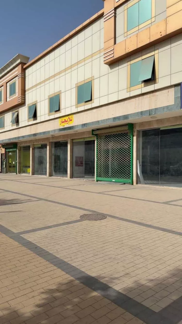 محل للإيجار في شارع الشيخ حسن بن حسين بن علي, حي إشبيلية, مدينة الرياض, منطقة الرياض صورة 2
