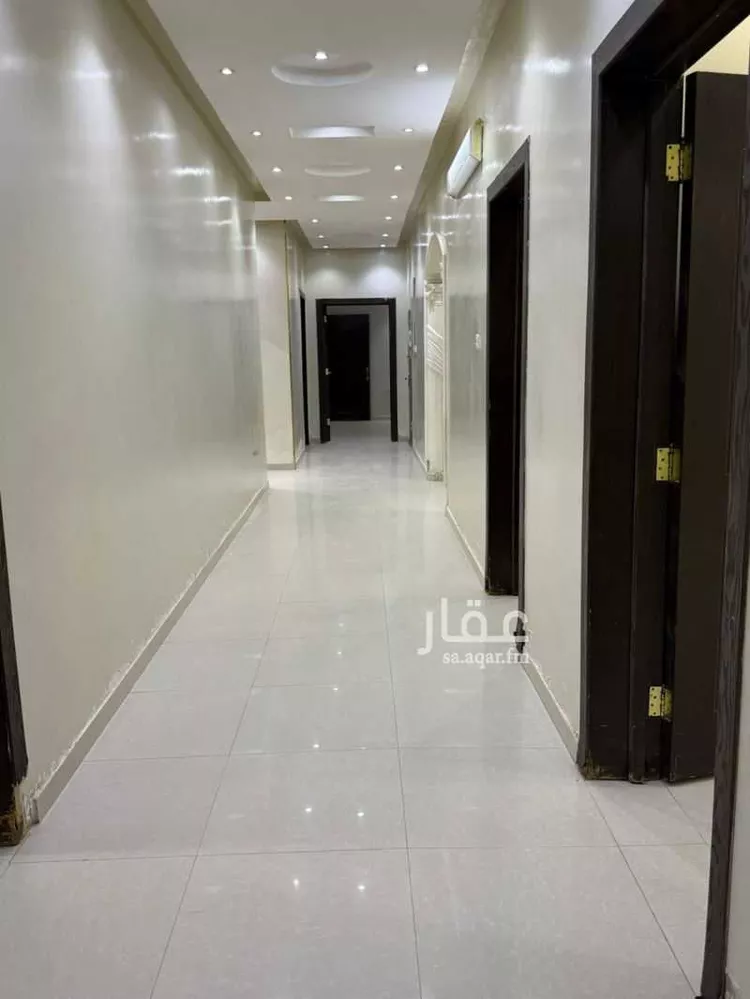 Floor for Rent in Riyadh Al Janadriyah صورة 2