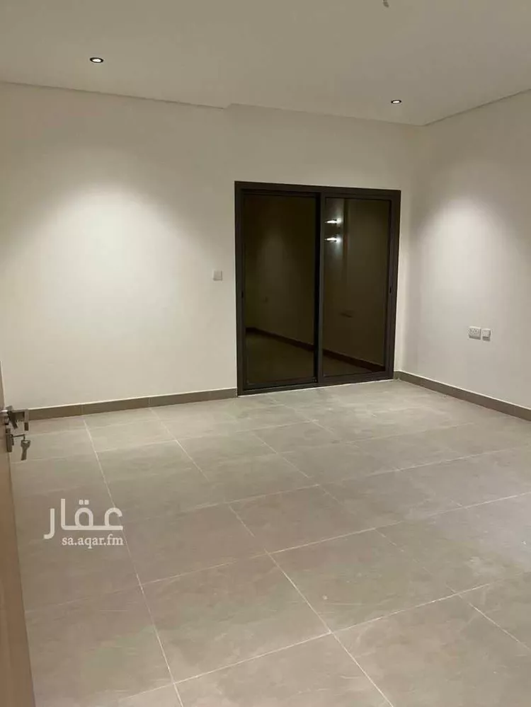 فيلا للإيجار في شارع أبي الحمناء العنبري, حي مطار الملك خالد الدولي, مدينة الرياض, منطقة الرياض صورة 2