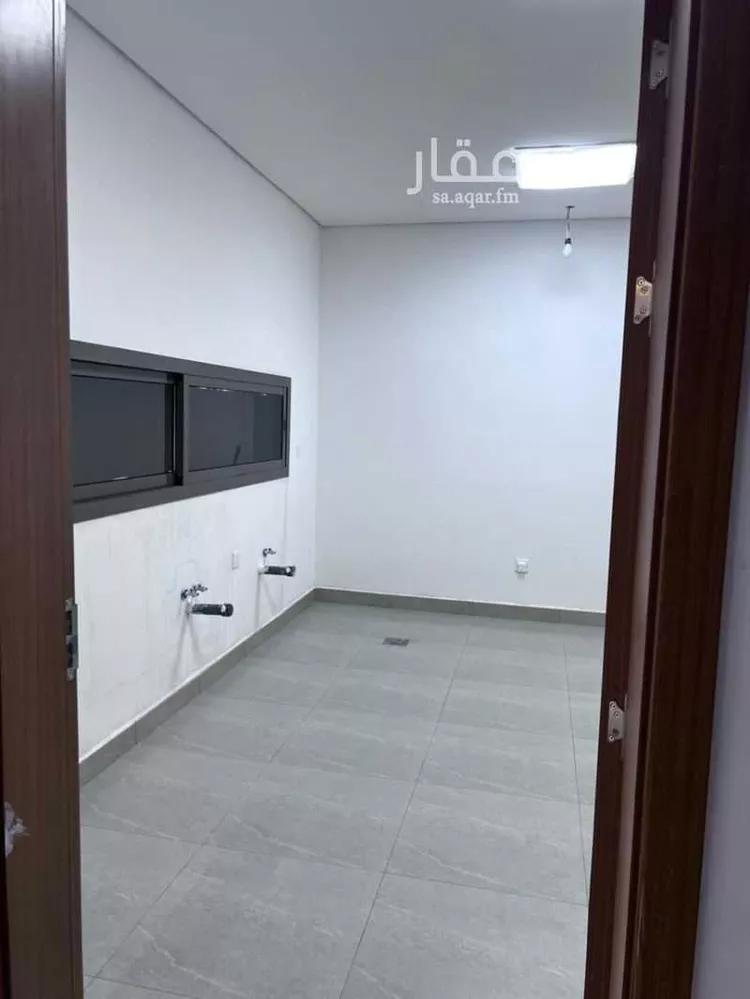 فيلا للإيجار في شارع أبي الحمناء العنبري, حي مطار الملك خالد الدولي, مدينة الرياض, منطقة الرياض صورة 3