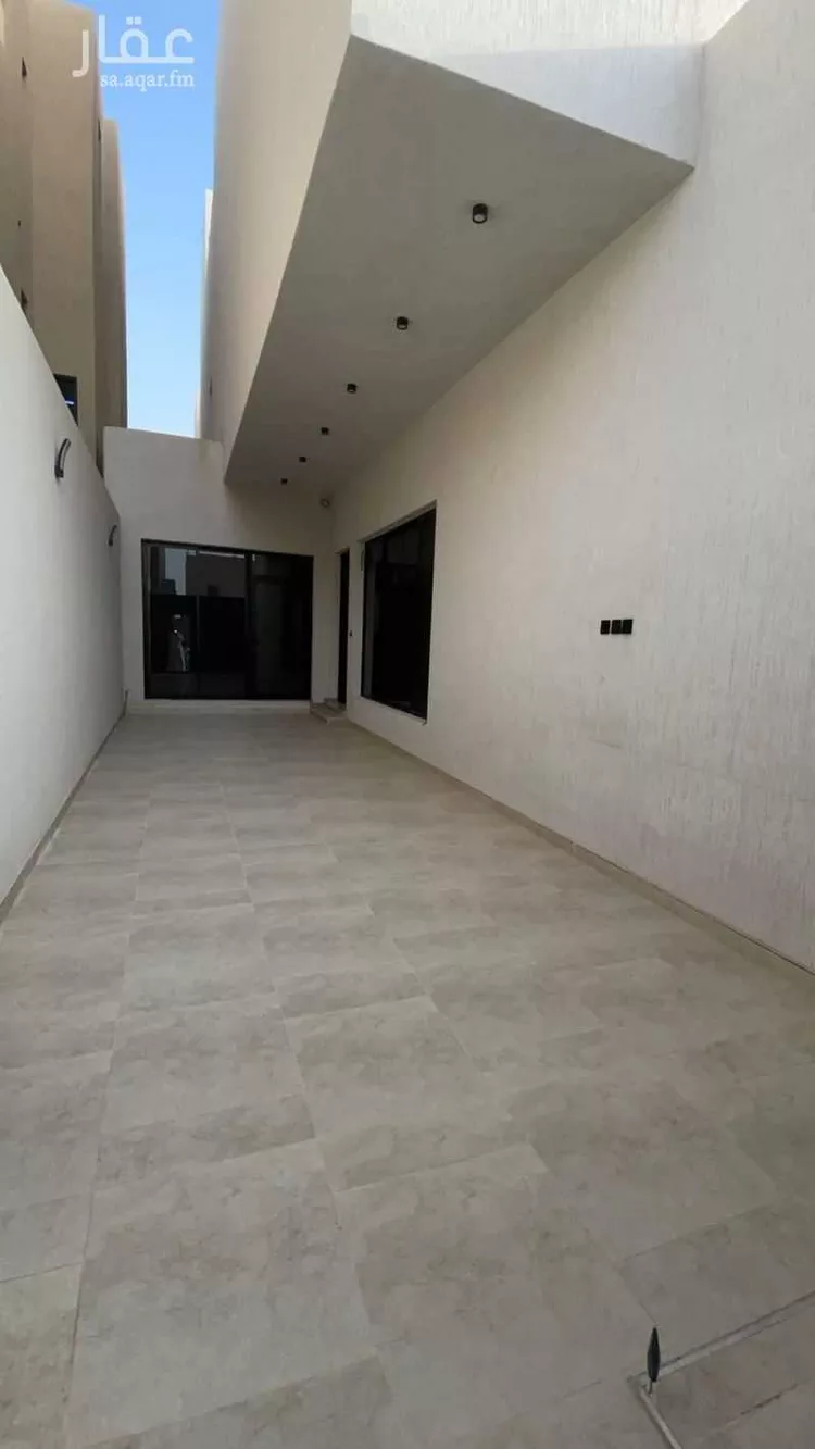 Floor for Sale in Riyadh Al Arid صورة 3
