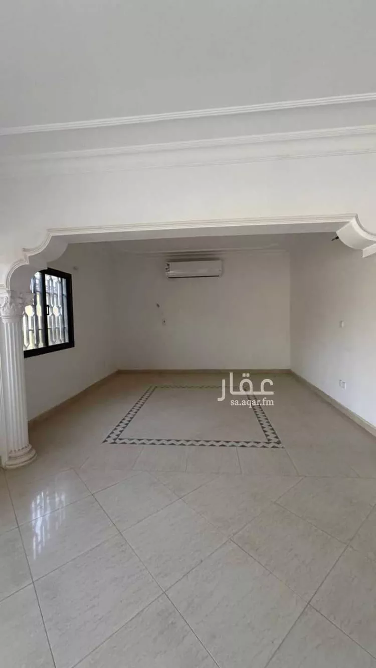 فيلا للإيجار في شارع أبي حدرية, حي المعذر الشمالي, مدينة الرياض, منطقة الرياض