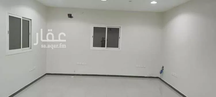 عمارة للإيجار في شارع أبي سعد الوزير, حي العزيزية, مدينة الرياض, منطقة الرياض