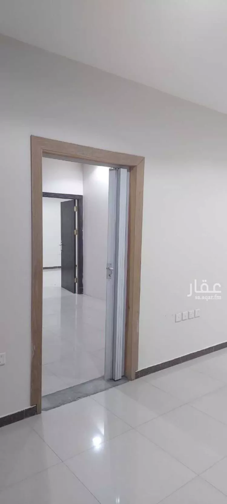 عمارة للإيجار في شارع أبي سعد الوزير, حي العزيزية, مدينة الرياض, منطقة الرياض صورة 2