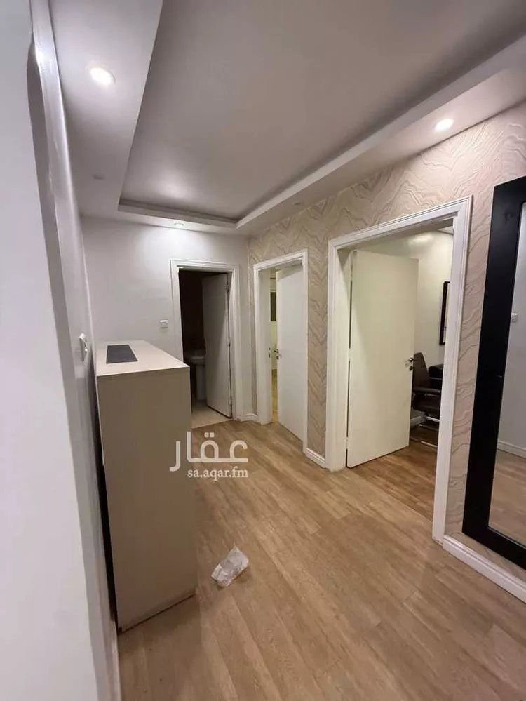 مكتب تجاري للإيجار في شارع عامر بن أبي الحسن, حي الإزدهار, مدينة الرياض, منطقة الرياض صورة 3