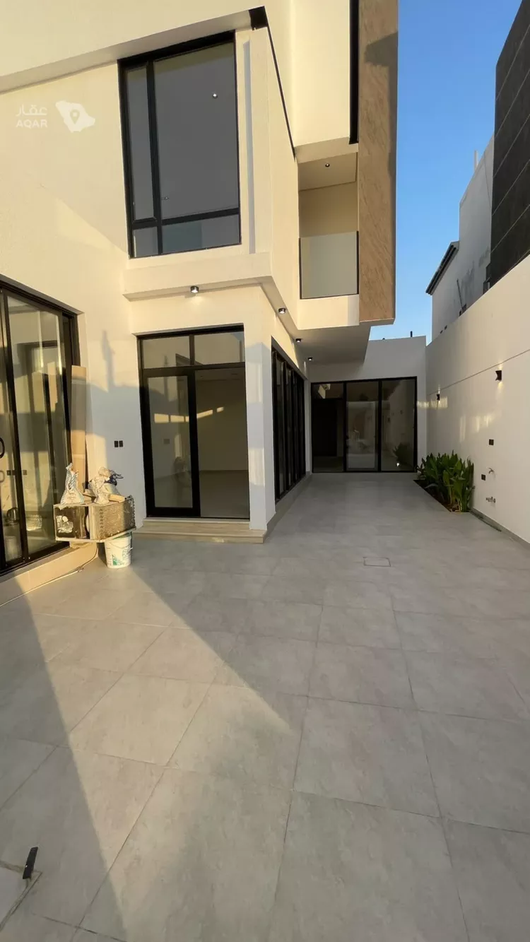 Villa for Sale in Riyadh Badr 11