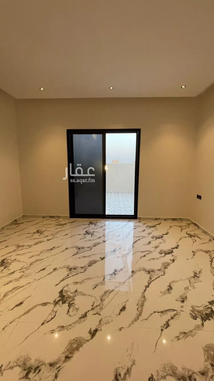 دور للبيع في شارع قبلان, حي بدر, مدينة الرياض, منطقة الرياض صورة 3