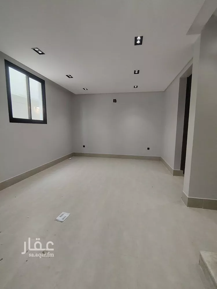 فيلا للبيع في شارع حامد عبدالحفيظ, حي عكاظ, مدينة الرياض, منطقة الرياض صورة 5