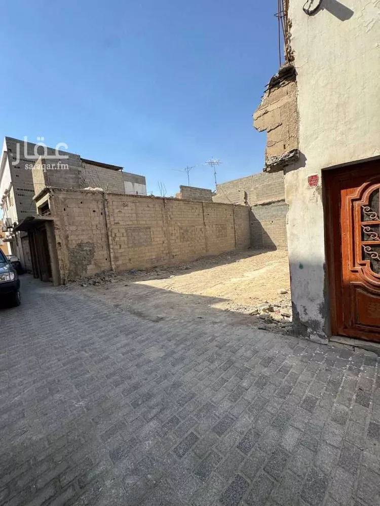 أرض للبيع في شارع الجيل, حي وسط المبرز التاريخي, مدينة الاحساء, المنطقة الشرقية