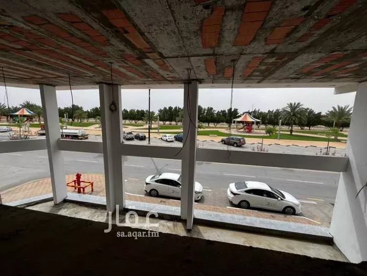 عمارة للبيع في شارع القطيف, حي المدينة, مدينة بقيق, المنطقة الشرقية