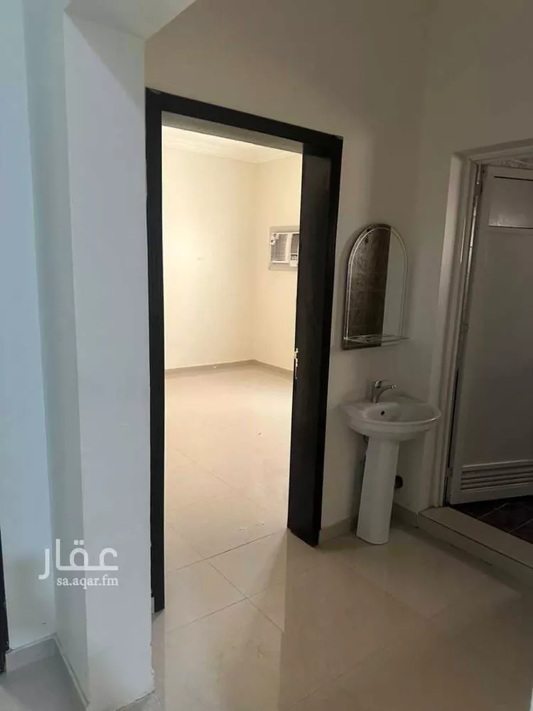 شقة للإيجار في شارع المطار 21, حي المطار, مدينة بقيق, المنطقة الشرقية صورة 3