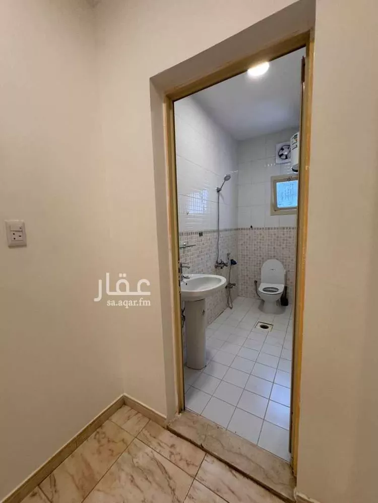 شقة للإيجار في شارع الامير منصور ابن عبدالعزيز, حي الخبرالشمالية, مدينة الخبر, المنطقة الشرقية 8